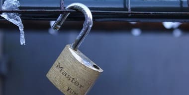 Article - The Impact of Climate on Lock Performance: Tips for Maintenance